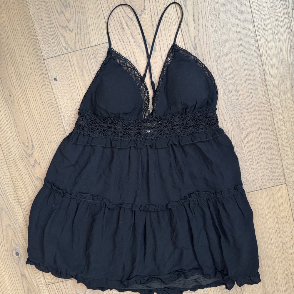 Justify‎ Black Crochet Lace Tiered Ruffle Mini Dress L Boho Festival Fairy Sexy